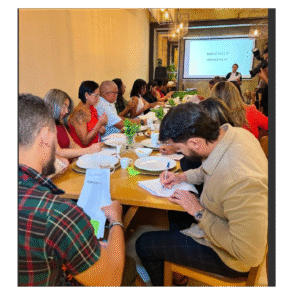 Post Instagram Quem Sou Eu Auriculoterapeuta Roxo e Lilás (9)